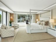 Villa for sale in Rocio de Nagüeles, Marbella Golden Mile