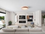Villa for sale in Elviria, Marbella East