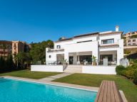 Villa for sale in Elviria, Marbella East
