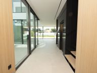 Semi Detached Villa for sale in Nueva Andalucia