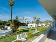 Semi Detached Villa for sale in Nueva Andalucia