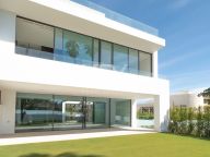 Semi Detached Villa for sale in Nueva Andalucia