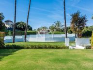 Semi Detached Villa for sale in Nueva Andalucia