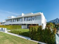 Semi Detached Villa for sale in Nueva Andalucia