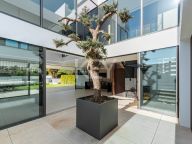 Semi Detached Villa for sale in Nueva Andalucia