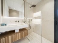 Duplex Penthouse for sale in Aloha, Nueva Andalucia