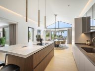 Villa en venta en Rocio de Nagüeles, Marbella Golden Mile