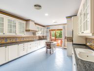 Duplex Penthouse for sale in Alhambra del Golf, Estepona