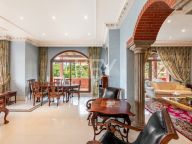 Duplex Penthouse for sale in Alhambra del Golf, Estepona