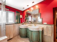 Villa for sale in Guadalmina Alta, San Pedro de Alcantara