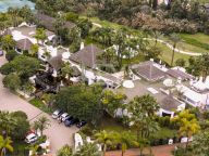 Villa en venta en El Campanario, Estepona