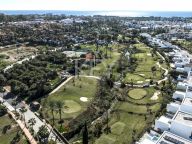 Villa en venta en El Campanario, Estepona