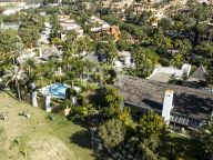 Villa en venta en El Campanario, Estepona