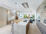 Таунхаус на продажу в La Quinta, Бенахавис