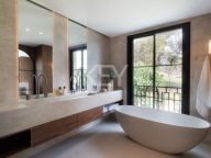 Semi Detached House for sale in Peñablanca, Nueva Andalucia