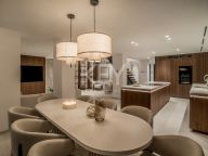 Semi Detached House for sale in Peñablanca, Nueva Andalucia
