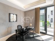 Villa for sale in El Paraiso, Estepona