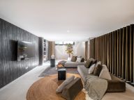 Villa for sale in El Paraiso, Estepona