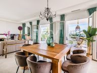 Villa for sale in New Golden Mile, Estepona