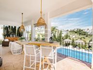 Villa for sale in New Golden Mile, Estepona