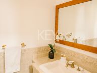 Villa for sale in New Golden Mile, Estepona