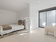 Villa Pareada en venta en El Paraiso, Estepona