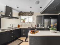 Duplex Penthouse for sale in Los Arrayanes, Nueva Andalucia