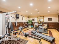 Villa en venta en Sierra Blanca, Marbella Golden Mile