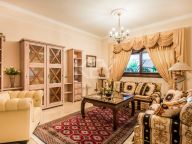 Villa en venta en Sierra Blanca, Marbella Golden Mile