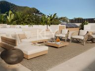 Villa en venta en Elviria, Marbella Este