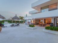 Villa en venta en La Cerquilla, Nueva Andalucia