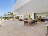 Villa en venta en La Cerquilla, Nueva Andalucia