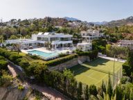 Villa en venta en La Cerquilla, Nueva Andalucia