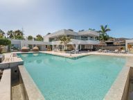 Villa en venta en La Cerquilla, Nueva Andalucia
