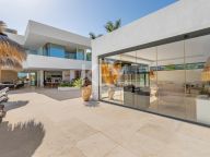 Villa en venta en La Cerquilla, Nueva Andalucia