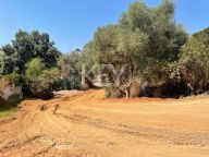 Plot for sale in El Rosario, Marbella East