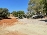 Plot for sale in El Rosario, Marbella East