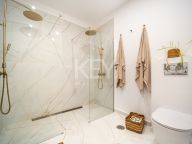Ático en venta en Les Belvederes, Nueva Andalucia
