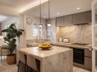 Villa for sale in Fuente del Espanto, Benahavis