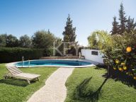 Villa for sale in Fuente del Espanto, Benahavis