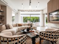 Вилла на продажу в El Paraiso, Эстепона