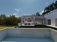 Villa for sale in Valle Romano, Estepona