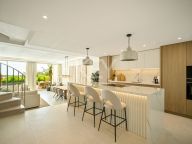 Таунхаус на продажу в La Quinta, Бенахавис