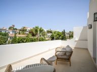 Таунхаус на продажу в La Quinta, Бенахавис
