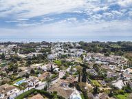 Villa for sale in Elviria, Marbella East