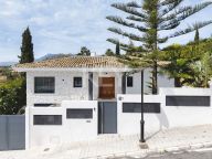 Villa for sale in Elviria, Marbella East