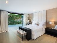 Villa en venta en Aloha, Nueva Andalucia