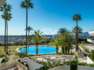 Апартамент на продажу в Las Lomas del Marbella Club, Золотая Миля