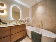Апартамент на продажу в Las Lomas del Marbella Club, Золотая Миля