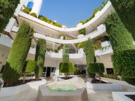 Апартамент на продажу в Las Lomas del Marbella Club, Золотая Миля